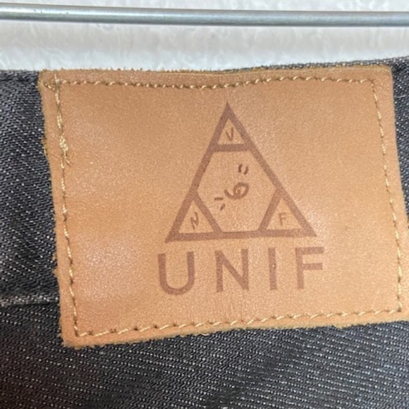 UNIF Black Sequin Distressed High Raw Hem Short 25 - Picture 5 of 10